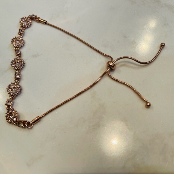 Givenchy Crystal Flower Slider / Bolo Bracelet - Picture 8 of 8